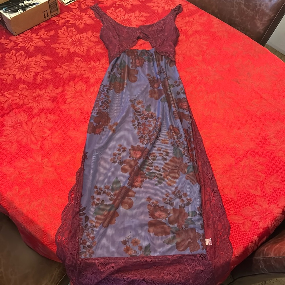 Lace-Trim Floral Slip Dress in Plum